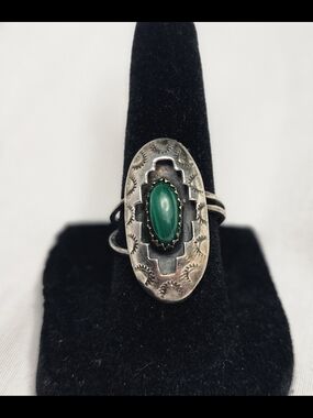 Sterling Silver Green Stone Navajo-Inspired Statement Ring.SZ 5.5